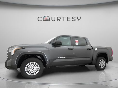 New 2025 Toyota Tundra SR5 image 4