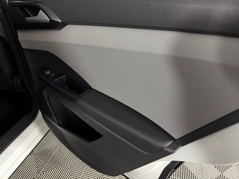 Used 2023 Volkswagen Taos S image 27