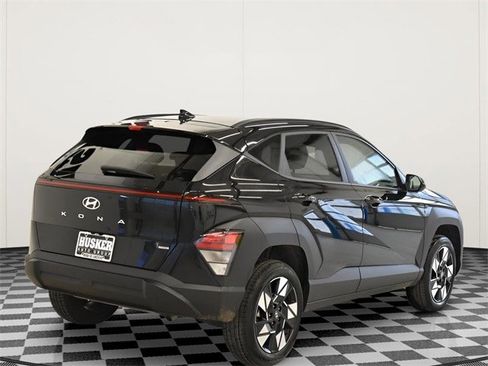 Used 2025 Hyundai Kona SEL image 4