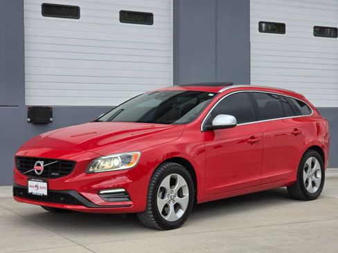 Used 2015 Volvo V60 T6 R-Design AWD/4WD image 4