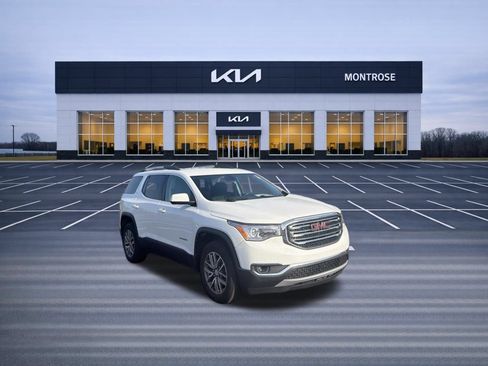 Used 2019 GMC Acadia SLE FWD image 3