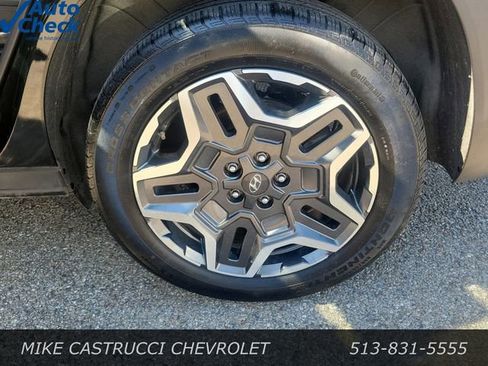 Used 2023 Hyundai Santa Fe Limited AWD/4WD image 9