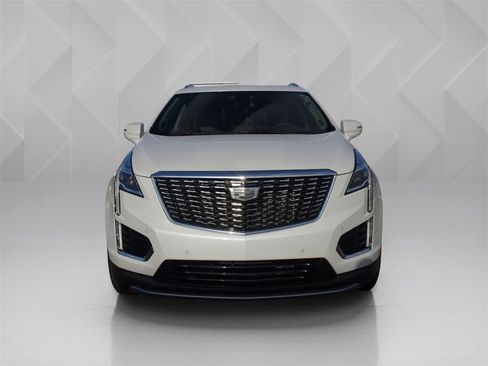 Certified 2024 Cadillac XT5 Premium Luxury w/ LPO, Floor Liner Package image 8
