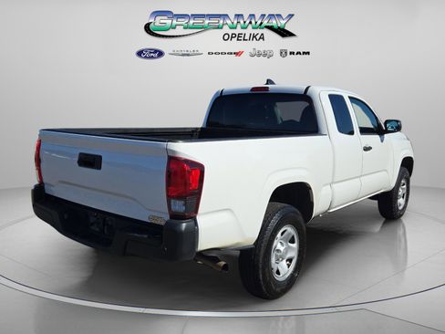 Used 2020 Toyota Tacoma SR image 7
