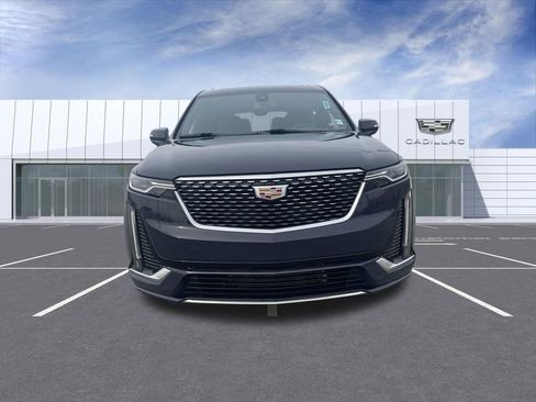 Used 2024 Cadillac XT6 Premium Luxury w/ LPO, Floor Liner Package AWD/4WD image 3