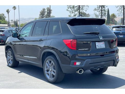 Certified 2023 Honda Passport EX-L image 3