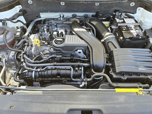 Used 2024 Volkswagen Taos S image 30