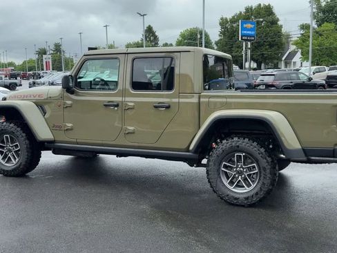 New 2026 Jeep Gladiator Mojave AWD/4WD image 4