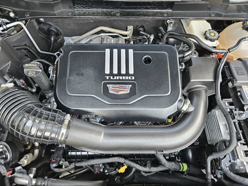 Used 2025 Cadillac XT5 Premium Luxury FWD image 36