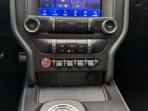 Used 2020 Ford Mustang Shelby GT500 w/ Technology Package image 30