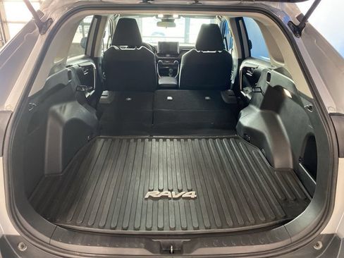 Used 2025 Toyota RAV4 LE AWD/4WD image 19