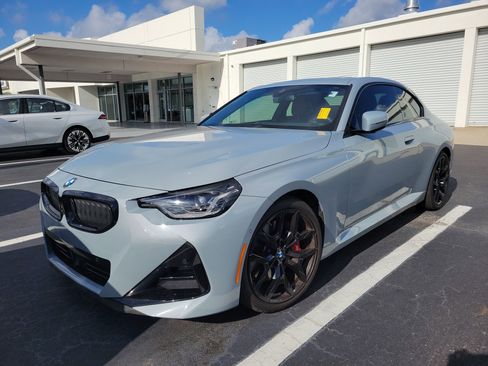 Used 2025 BMW 230i Coupe w/ M Sport Package RWD image 1