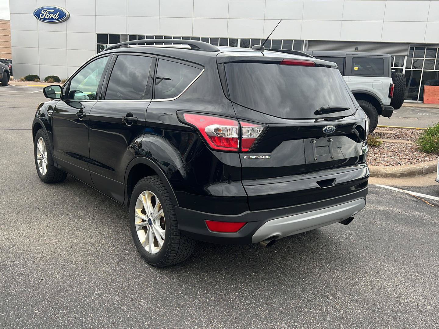 Used 2018 Ford Escape SE AWD/4WD image 8