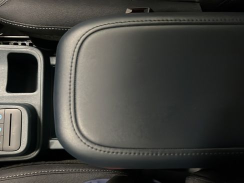 Used 2024 Ford Maverick XL FWD image 19