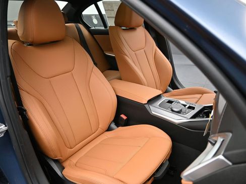 New 2026 BMW 330i Sedan w/ M Sport Package image 28