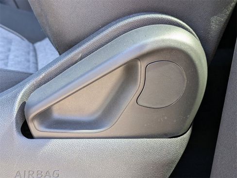 Certified 2025 Volkswagen Tiguan S image 24