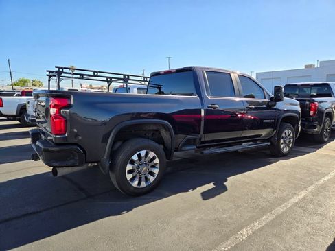 Used 2024 Chevrolet Silverado 2500 Custom w/ Custom Value Package AWD/4WD image 2