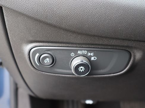 Used 2024 Chevrolet Equinox LT FWD image 18