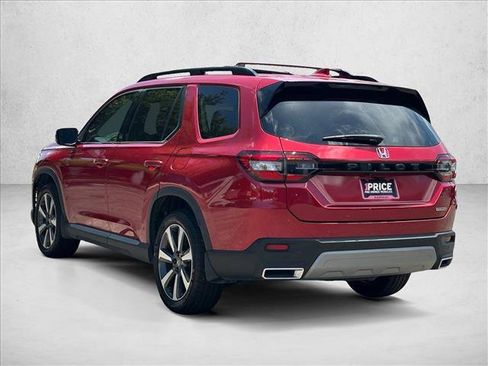 Certified 2023 Honda Pilot Touring image 16