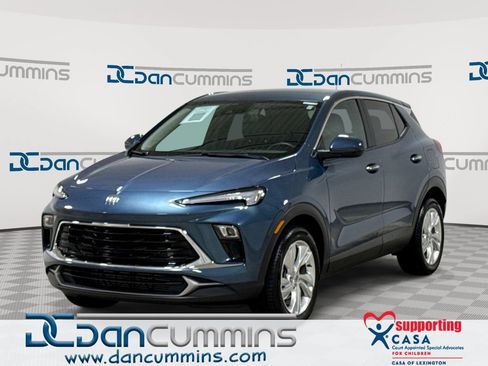 Used 2025 Buick Encore GX Preferred w/ Comfort Package FWD image 1