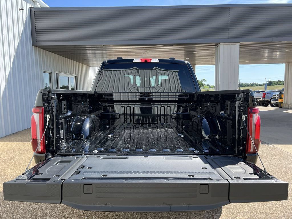 New 2026 Ford F150 Platinum w/ Equipment Group 702A High AWD/4WD image 24
