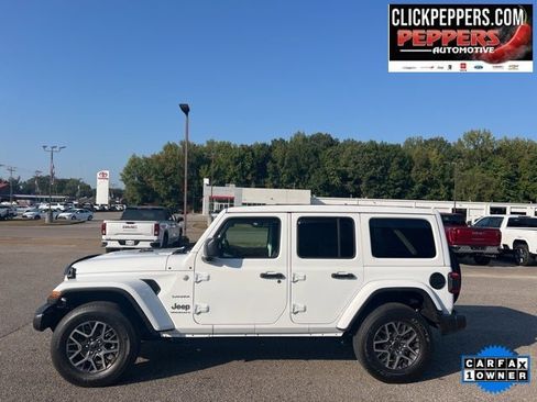 Used 2024 Jeep Wrangler Sahara w/ Technology Group image 3