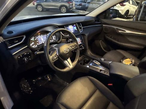 Certified 2025 INFINITI QX50 Pure image 11
