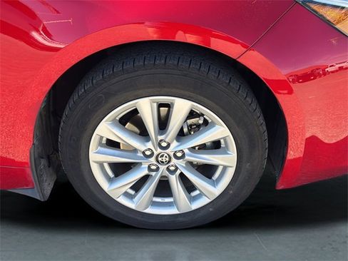 Used 2025 Toyota Corolla SE image 8