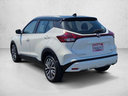 Used 2023 Nissan Kicks SV FWD image 8