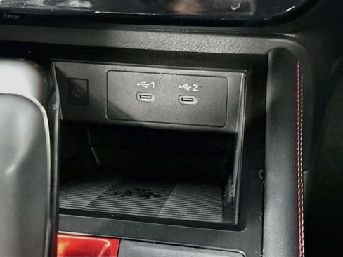 Used 2025 Nissan Kicks SR AWD/4WD image 26
