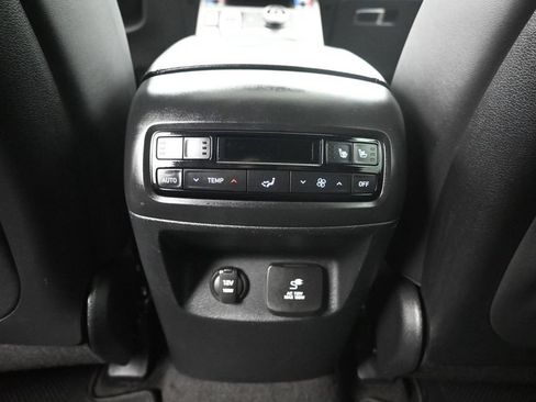 Certified 2024 Hyundai Palisade Calligraphy AWD/4WD image 31