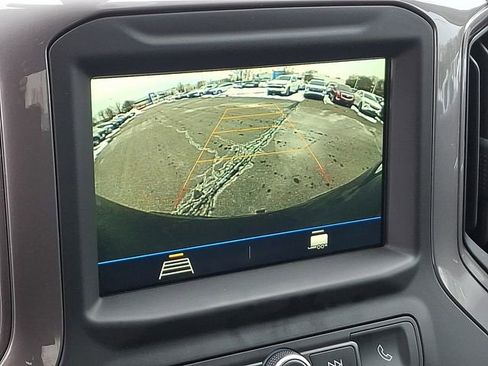 Used 2019 Chevrolet Silverado 1500 Custom w/ Custom Value Package image 21