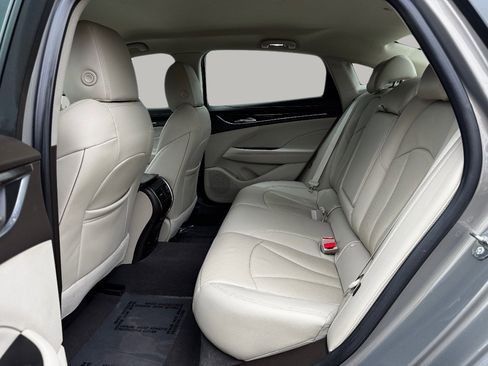 Used 2019 Buick LaCrosse Premium image 15
