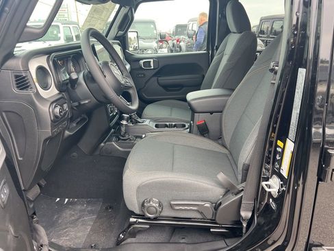 New 2026 Jeep Gladiator Sport image 20