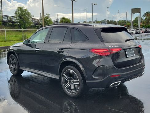 Used 2024 Mercedes-Benz GLC 300 image 4
