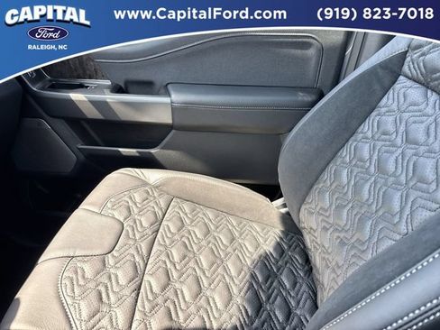 New 2026 Ford F250 Lariat w/ Black Appearance Package AWD/4WD image 28