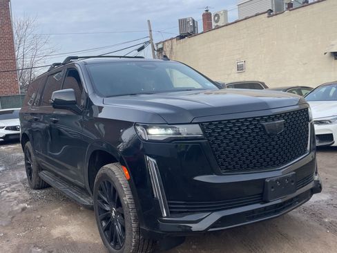 Used 2024 Cadillac Escalade ESV Premium Luxury w/ Performance Package image 2