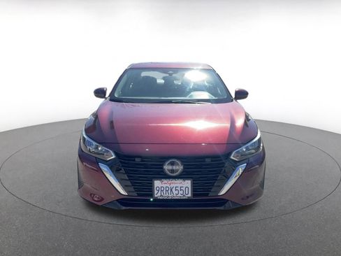 Used 2025 Nissan Sentra SV image 3