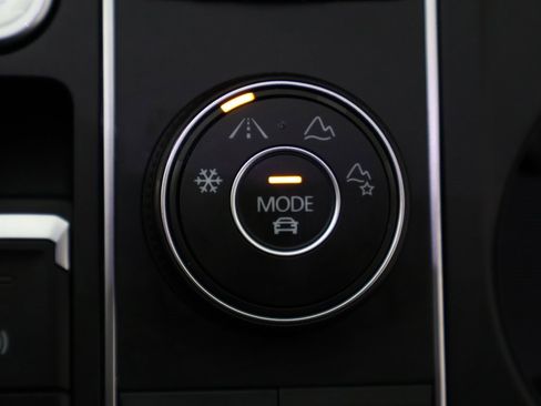 Used 2021 Volkswagen Atlas SE image 52