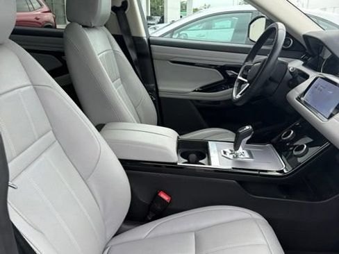 Used 2023 Land Rover Range Rover Evoque SE AWD/4WD image 6