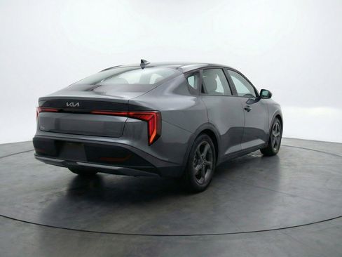 Used 2025 Kia K4 image 7