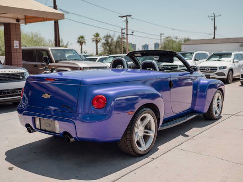 Used 2003 Chevrolet SSR w/ Preferred Equipment Group RWD image 14