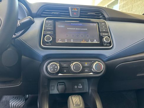 Used 2025 Nissan Versa SV FWD image 20