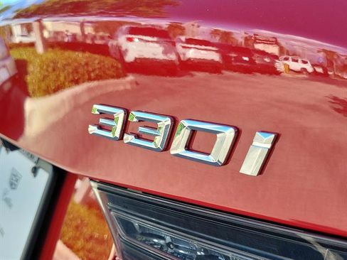 Used 2021 BMW 330i Sedan w/ Premium Package image 30