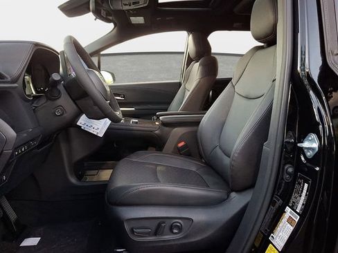 New 2026 Toyota Sienna Platinum AWD/4WD image 7
