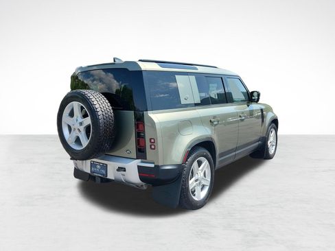 Used 2023 Land Rover Defender 110 SE AWD/4WD image 8