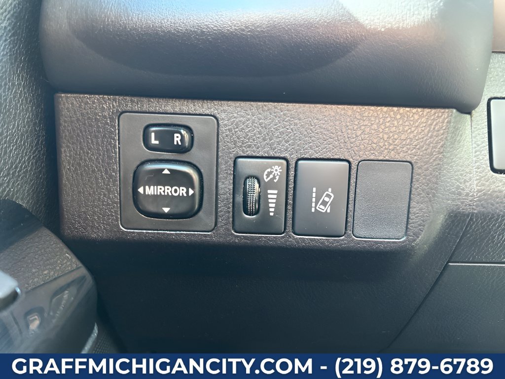 Used 2018 Toyota RAV4 Limited w/ Protection Package AWD/4WD image 23