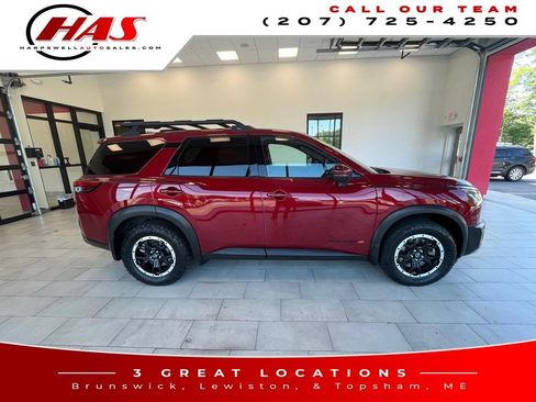 Used 2023 Nissan Pathfinder Rock Creek AWD/4WD image 7
