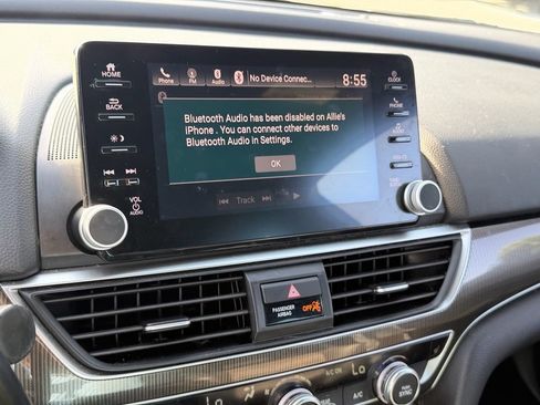 Used 2018 Honda Accord Sport image 10