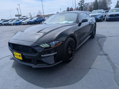 Used 2019 Ford Mustang GT Premium w/ GT Performance Package RWD image 2